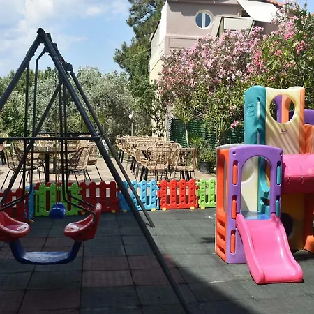 Отель Hotel Potos