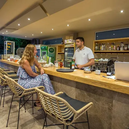 Hotel Potos Отель Потос