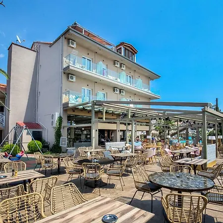 Отель Hotel Potos