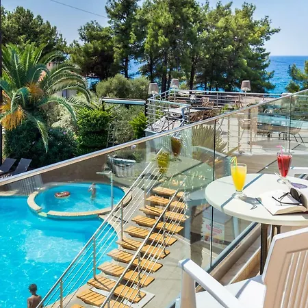 Hotel Potos فندق