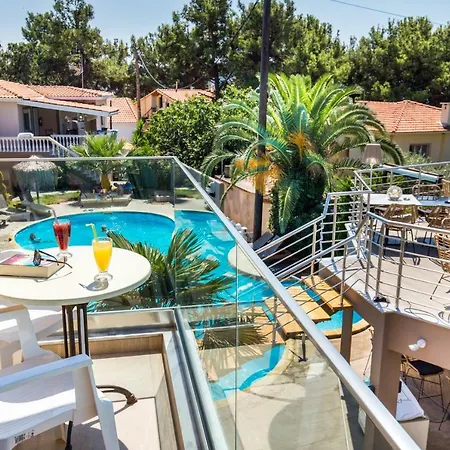 Hotel Potos فندق 3*