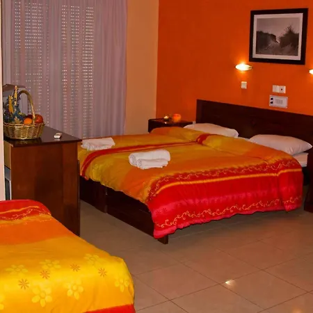 Hotel Potos Отель