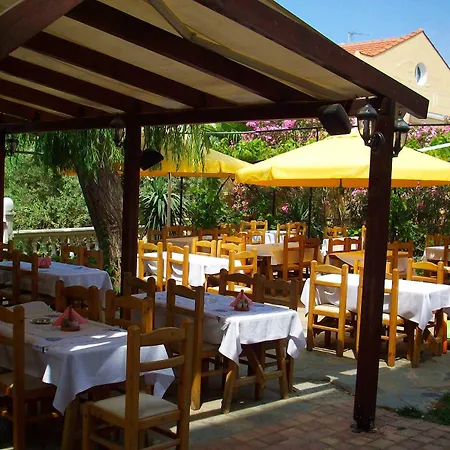 Hotel Potos 3* Потос