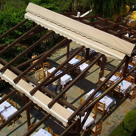 Hotel Potos Отель